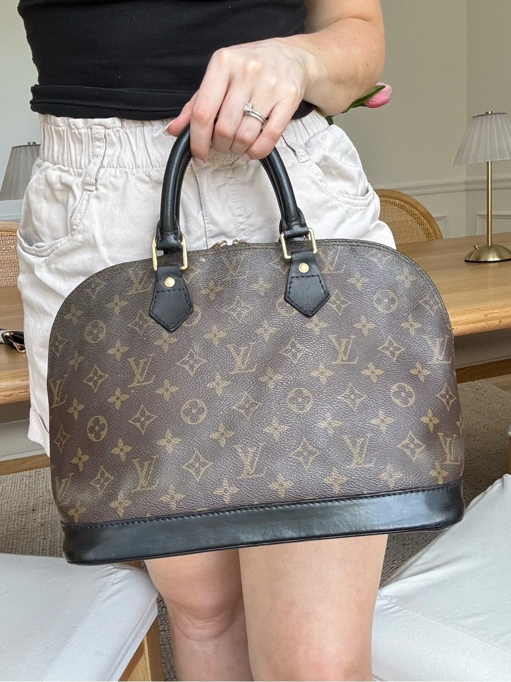 ✅AUTHENTIC✅LOUIS VUITTON ALMA PM